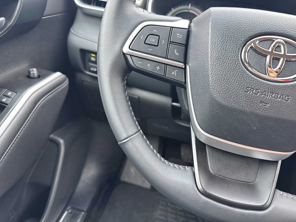 Used 2026 Toyota Highlander XLE AWD/4WD image 28