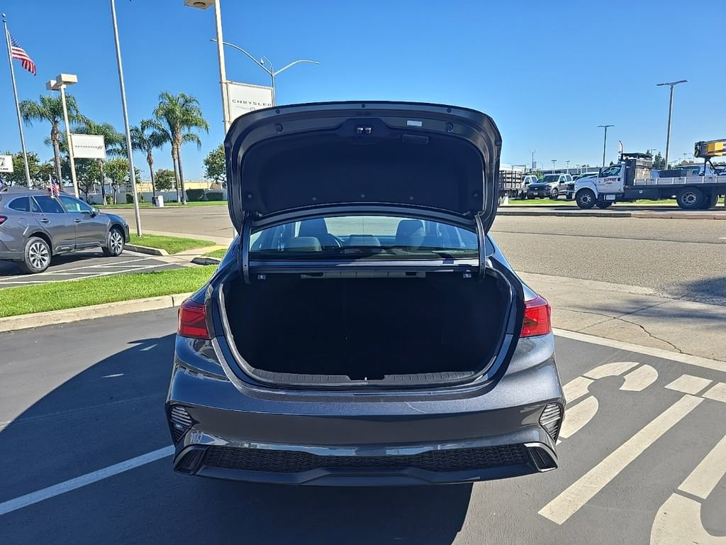 Used 2024 Kia Forte LXS image 12