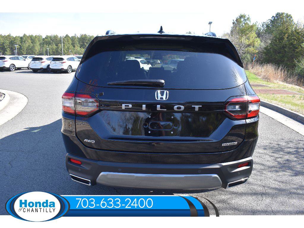 New 2026 Honda Pilot Touring image 6