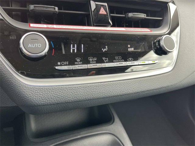 Used 2026 Toyota Corolla LE image 32