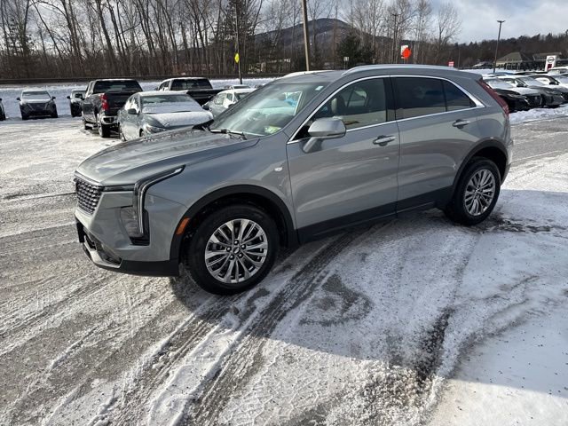 Used 2024 Cadillac XT4 Premium Luxury image 31