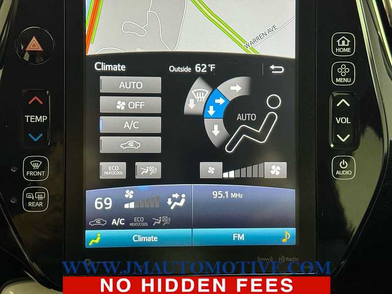Used 2017 Toyota Prius Prime Premium FWD image 26