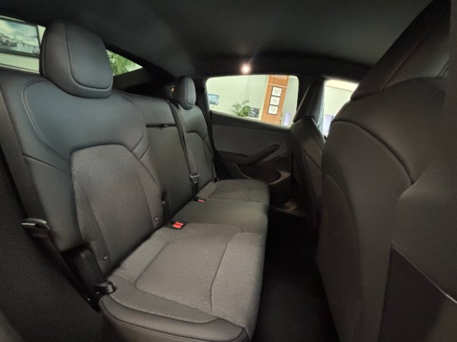 Used 2026 Tesla Model Y 2WD image 18
