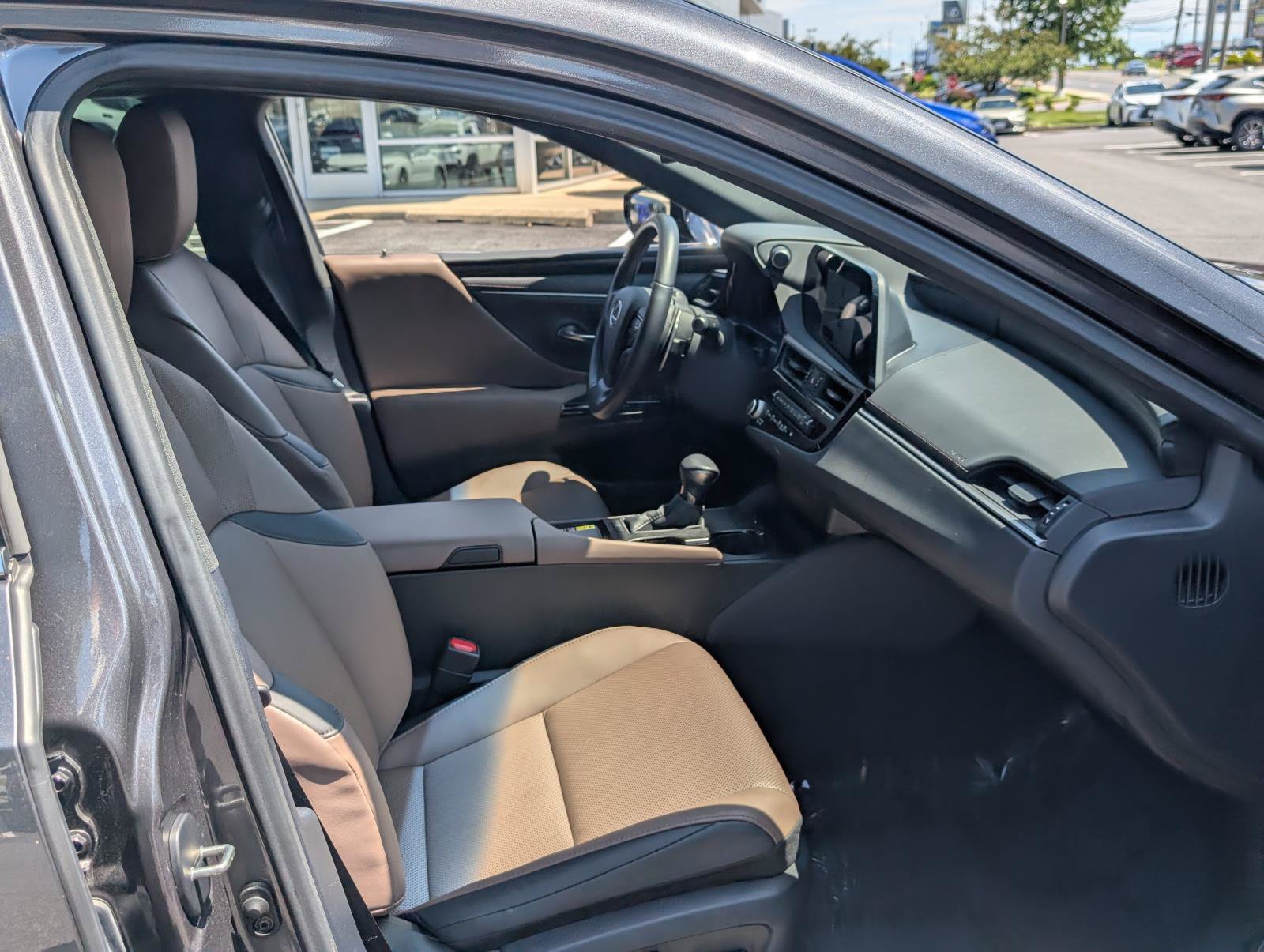 Certified 2025 Lexus ES 350 w/ Premium Package FWD image 11