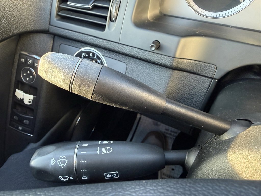 Used 2008 Mercedes-Benz C 300 Sedan image 21