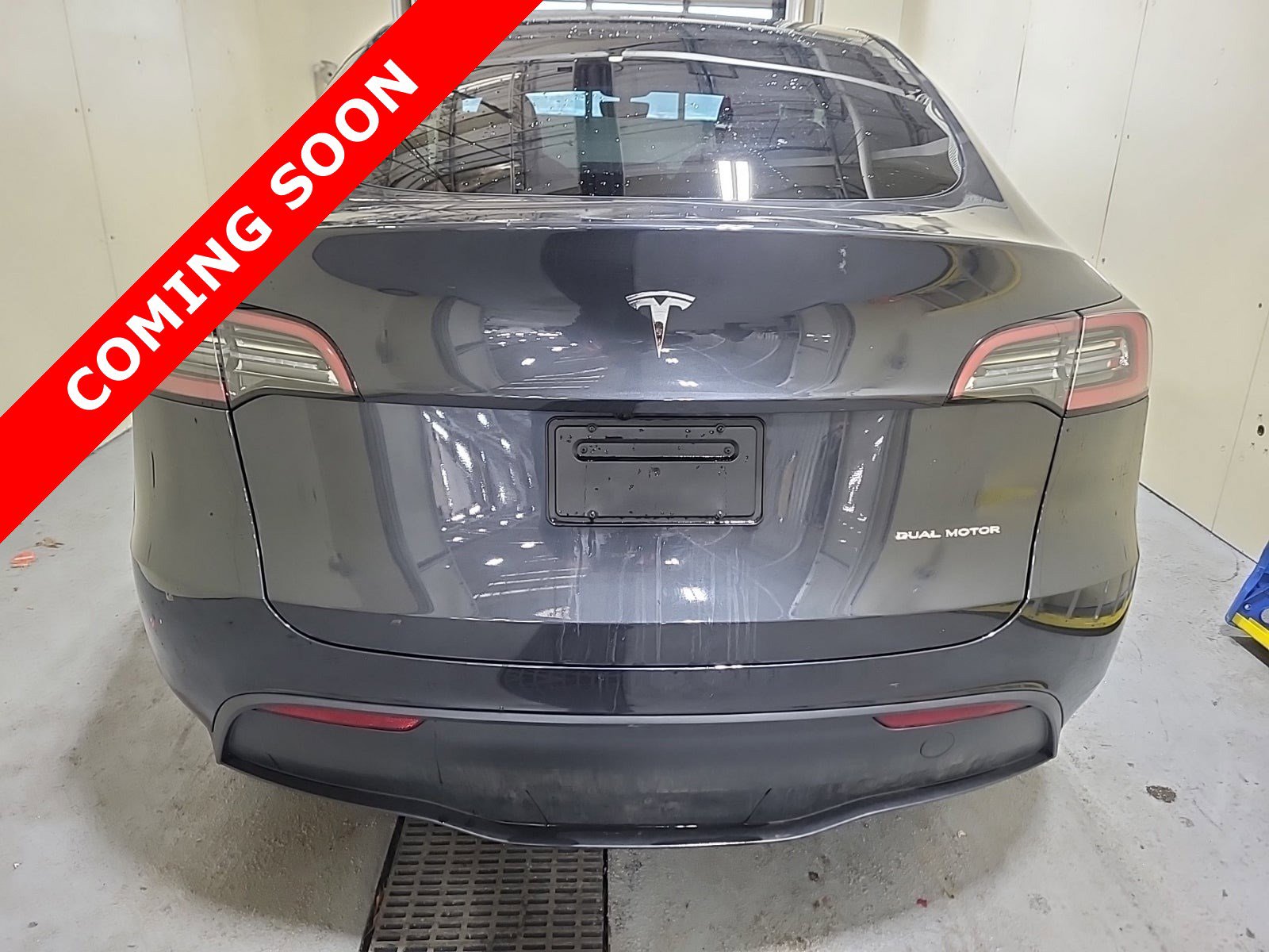 Used 2024 Tesla Model Y Long Range image 4