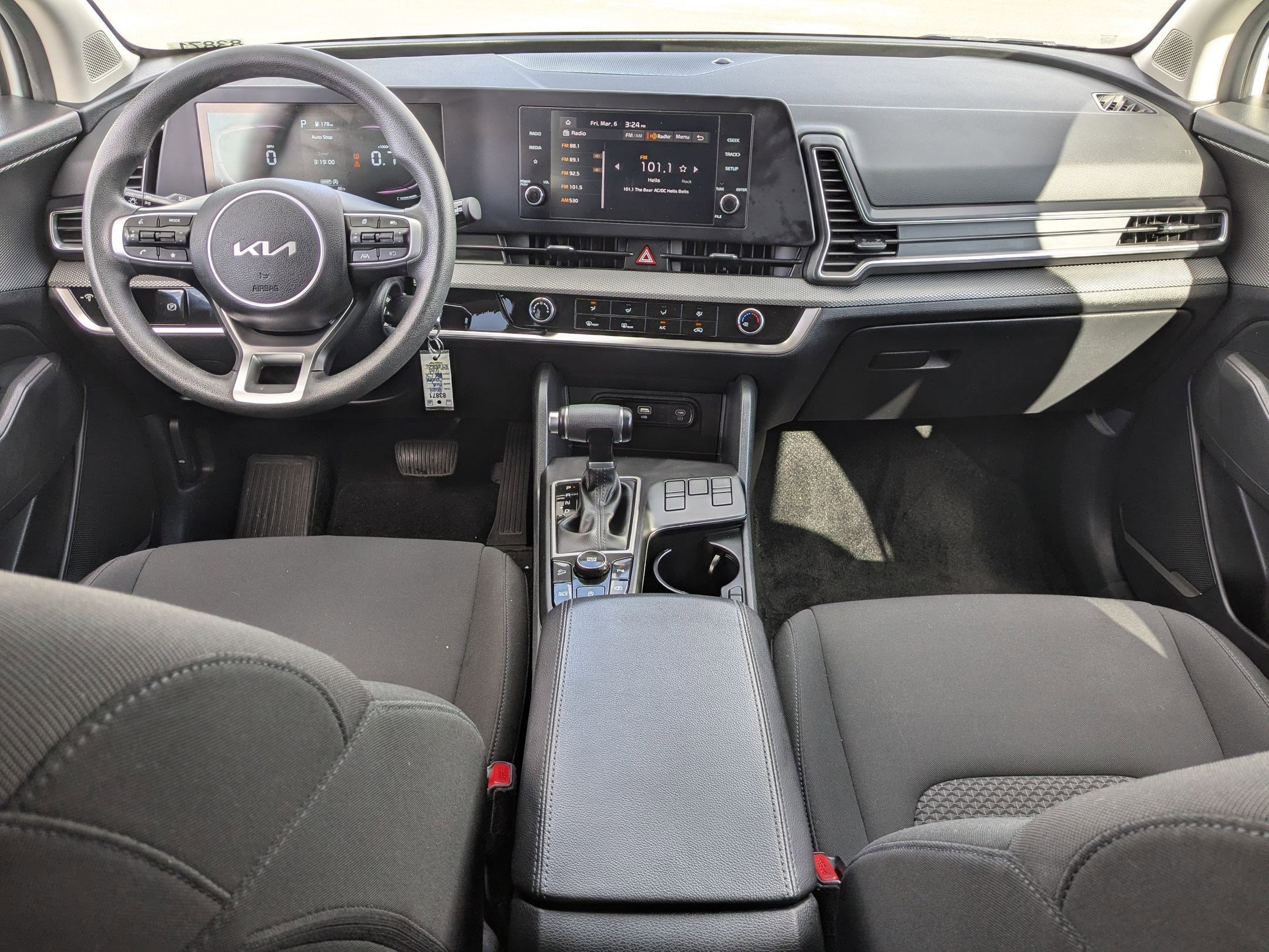 Used 2024 Kia Sportage LX image 24