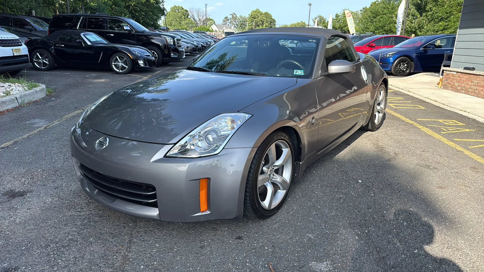 Used 2007 Nissan 350Z Touring RWD image 1