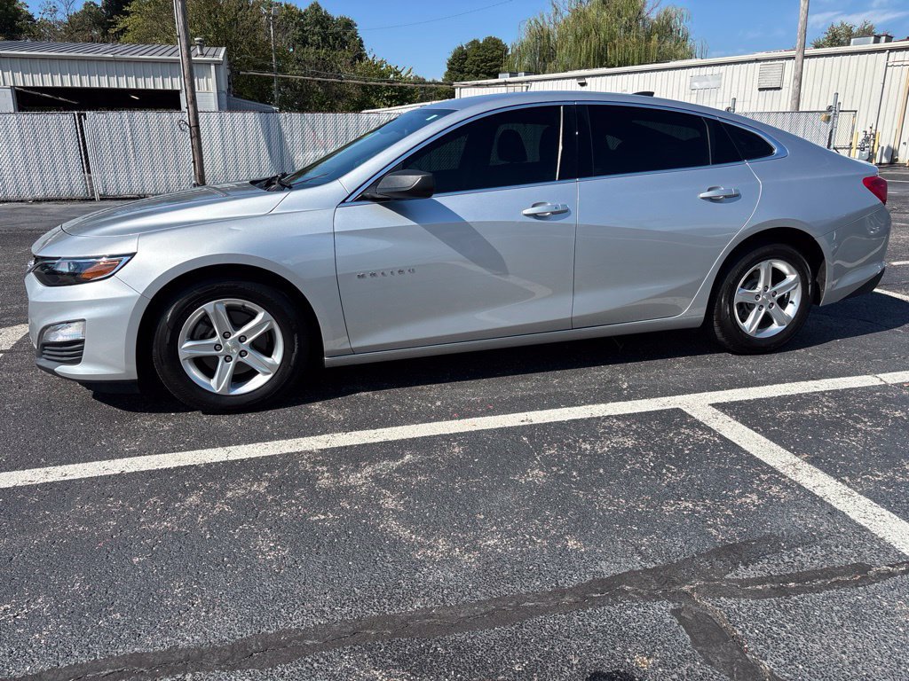 Used 2020 Chevrolet Malibu LS FWD image 4