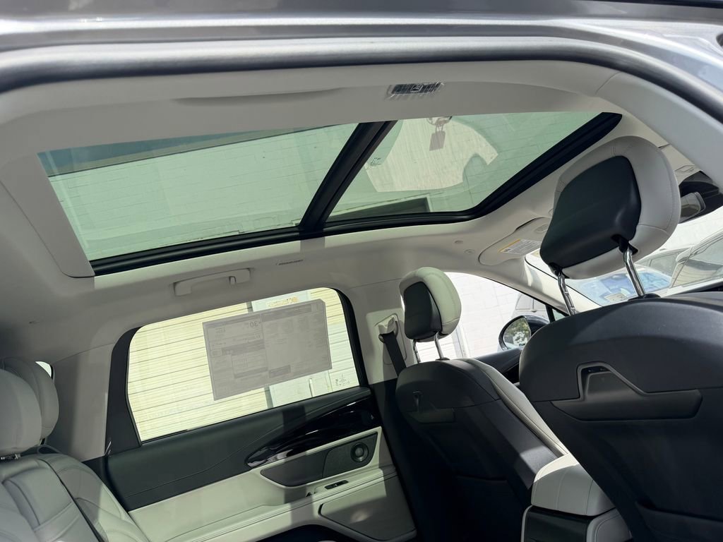 New 2026 Lincoln Nautilus Reserve w/ Jet Appearance Package AWD/4WD image 5