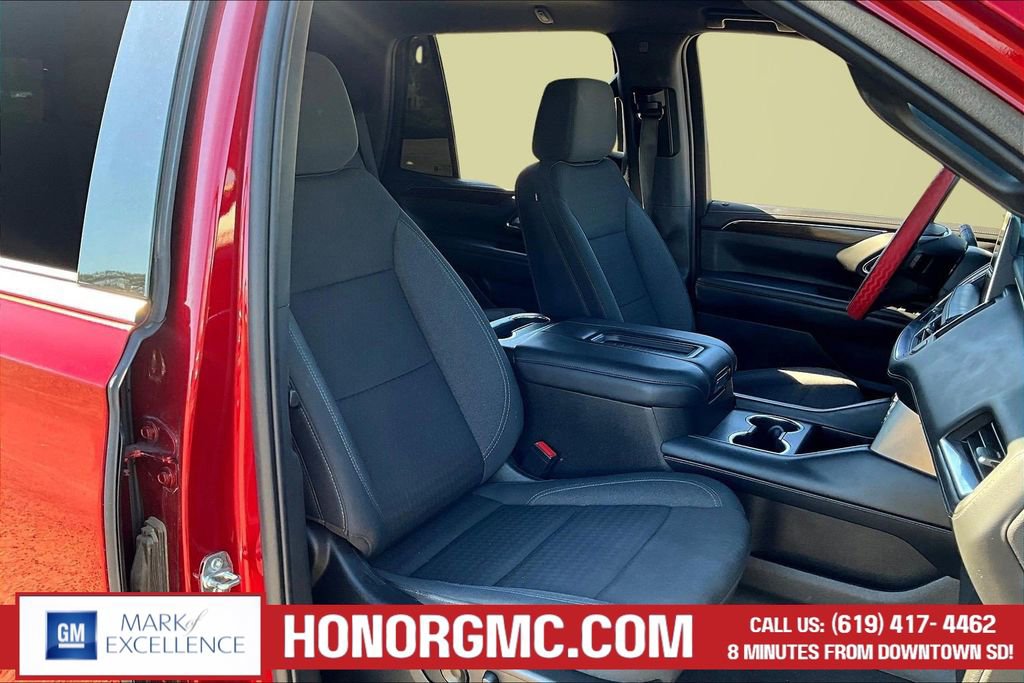 Used 2022 GMC Yukon SLE w/ Gmc Pro Safety Plus Package image 28