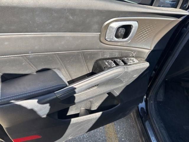 Used 2023 Kia Sorento SX image 20