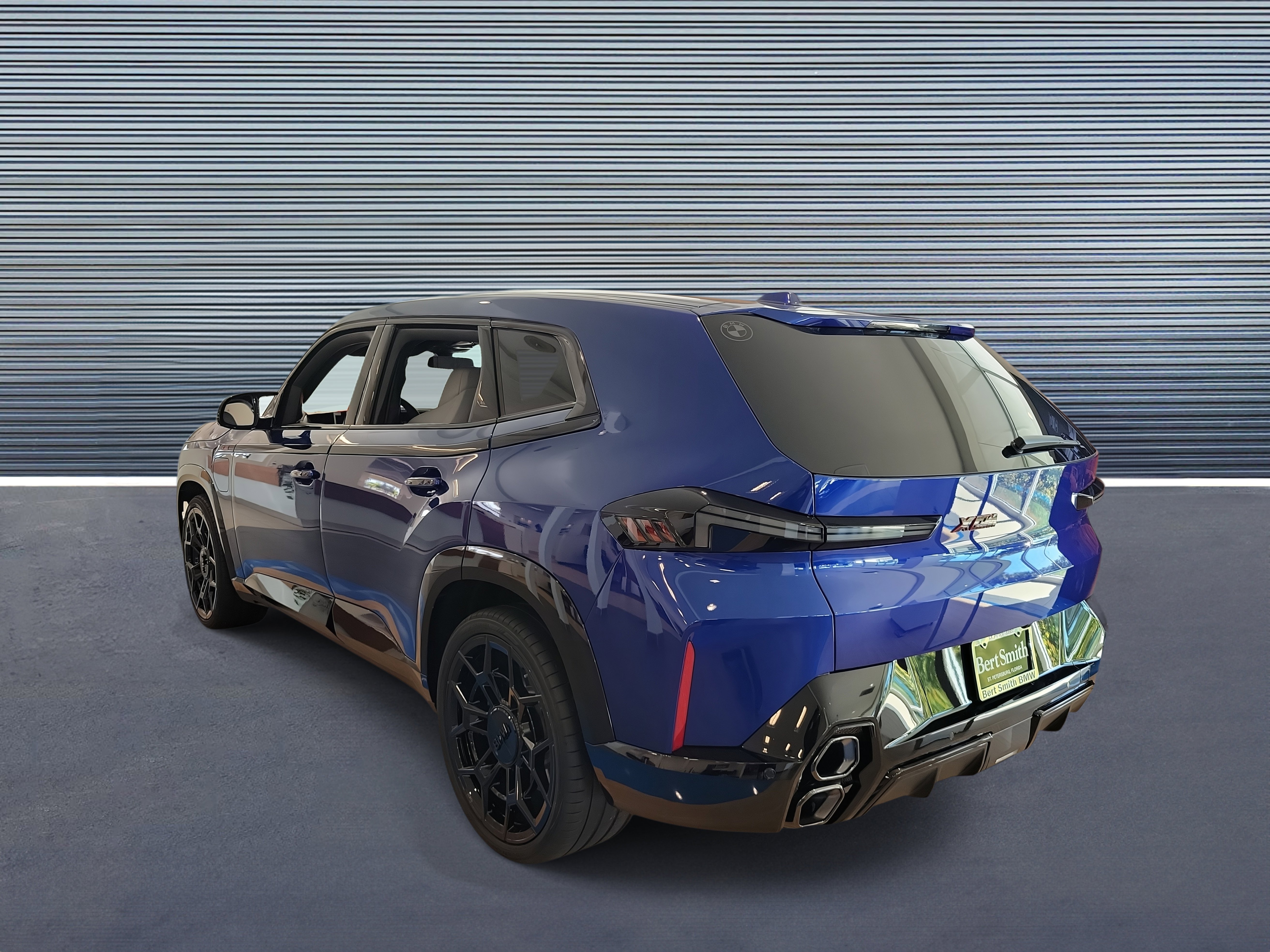 New 2026 BMW XM Label Red image 4