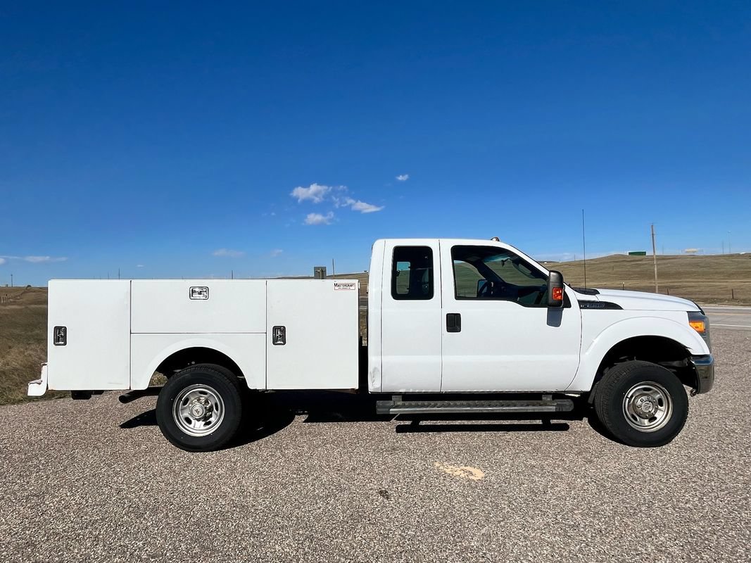 Used 2015 Ford F350 XL w/ Power Equipment Group AWD/4WD image 6