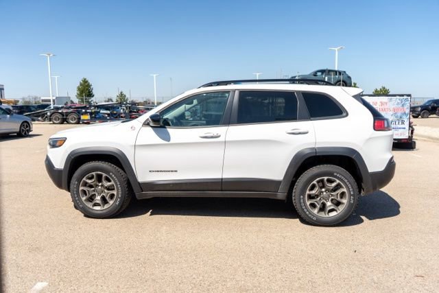 Used 2022 Jeep Cherokee Trailhawk w/ Technology Group B image 5