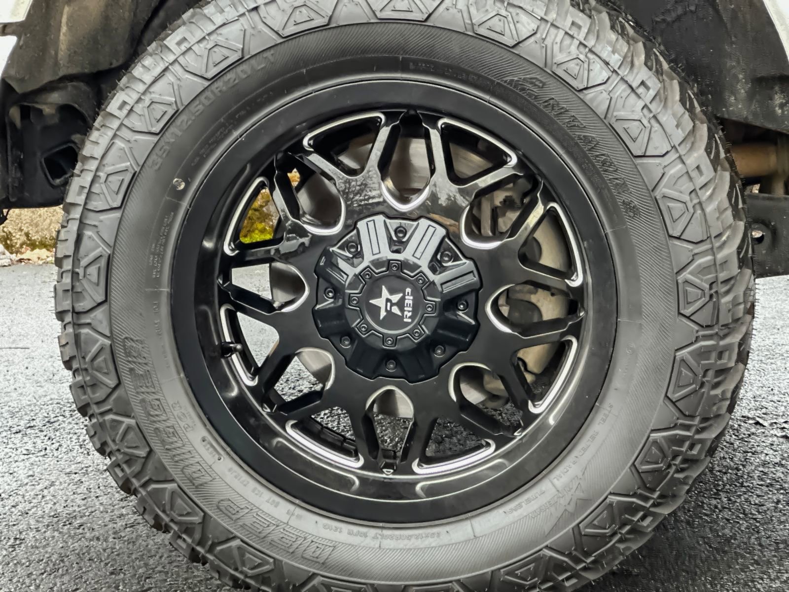 Used 2024 Ford F350 XLT image 24