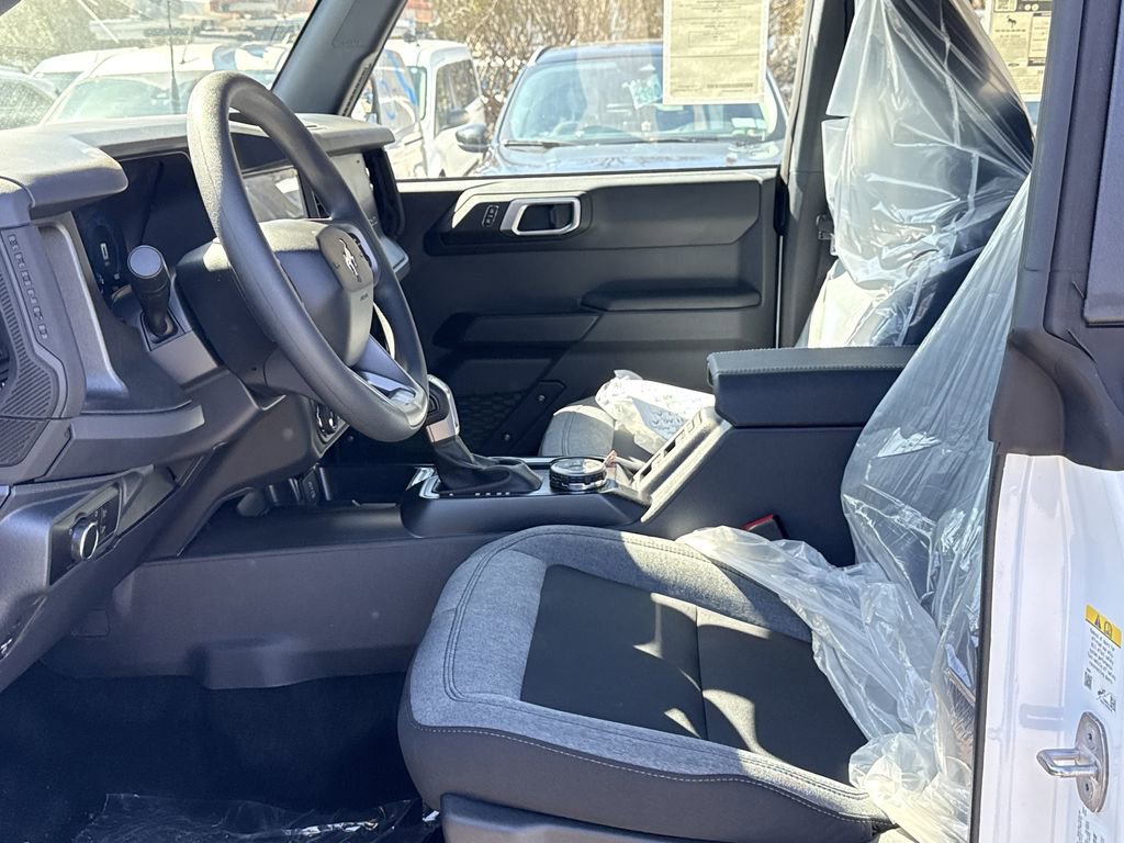 New 2025 Ford Bronco 4-Door image 16
