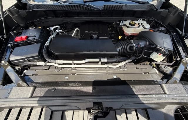 Certified 2023 Chevrolet Silverado 1500 LT AWD/4WD image 18