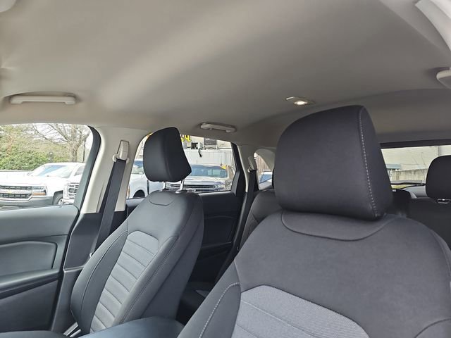 Used 2024 Ford Edge SE w/ Black Appearance Package image 16