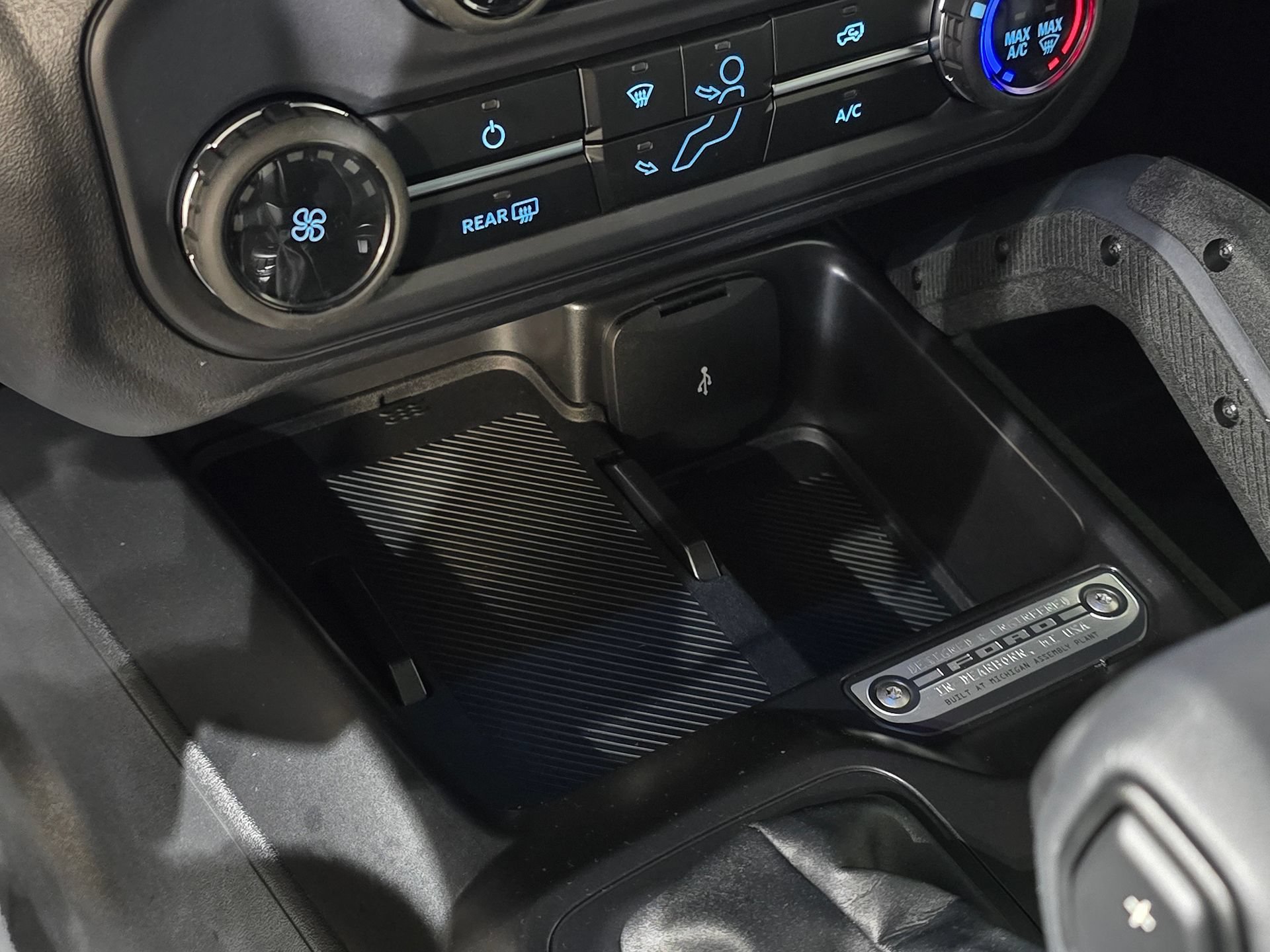 New 2025 Ford Bronco Badlands w/ Sasquatch Package AWD/4WD image 21