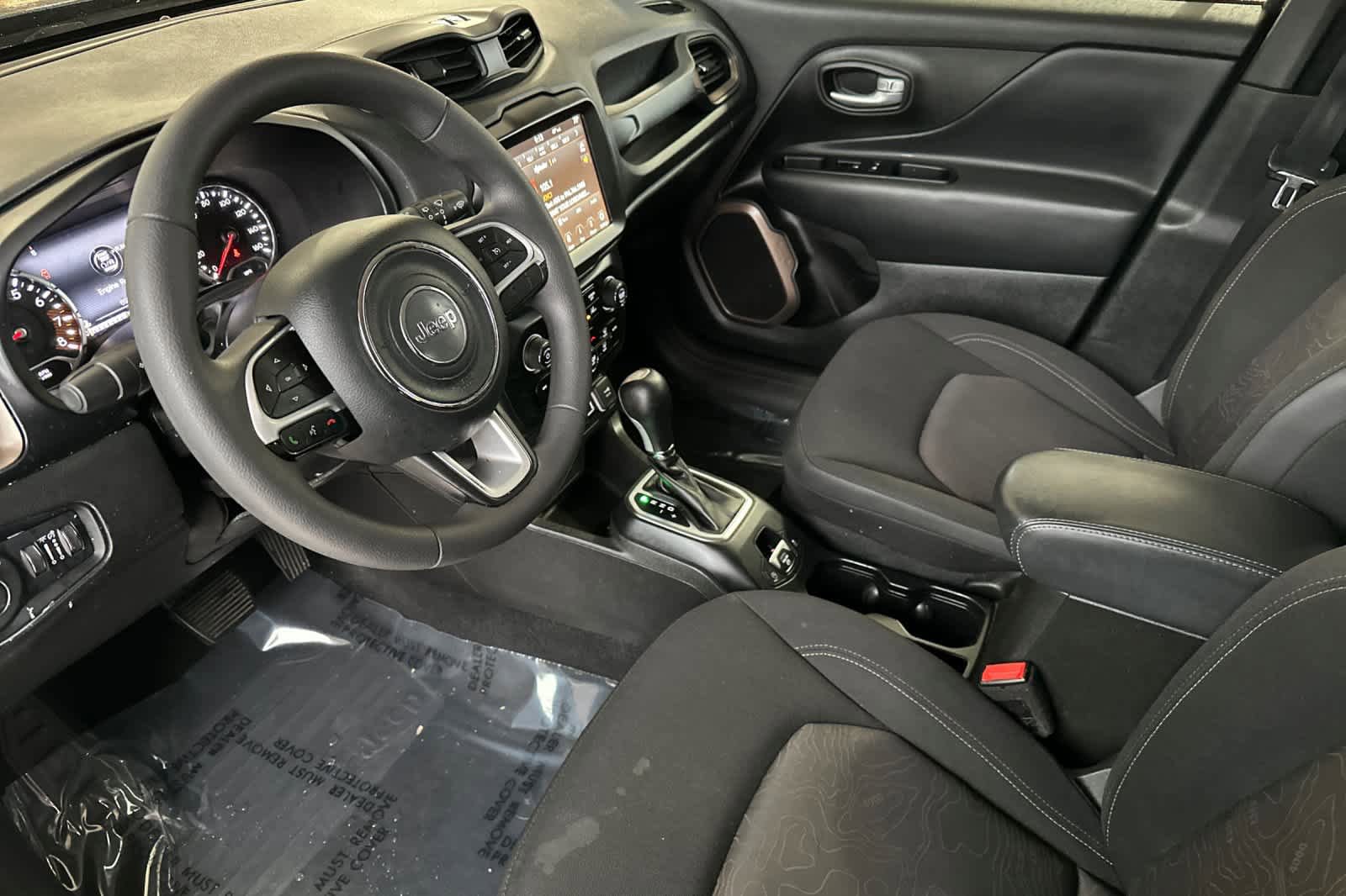 Used 2023 Jeep Renegade Latitude AWD/4WD image 11