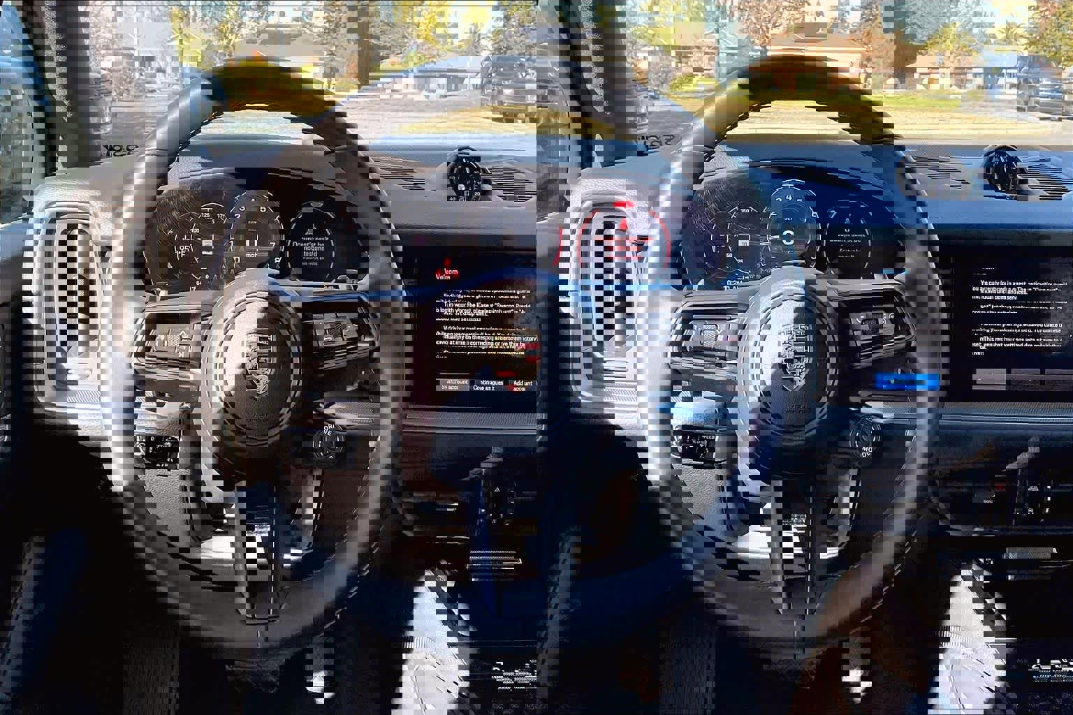 Used 2024 Porsche Cayenne image 7