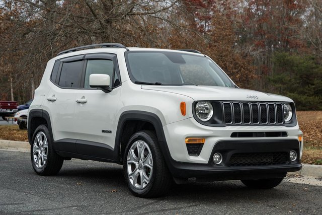 Used 2019 Jeep Renegade Latitude w/ Cold Weather Group image 2