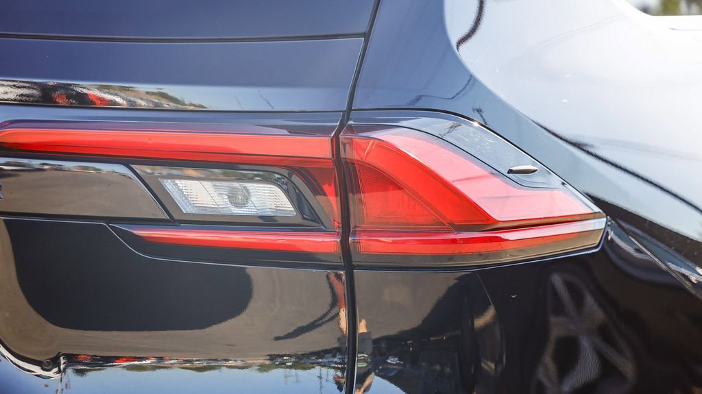 Used 2024 Toyota Grand Highlander AWD Hybrid image 10