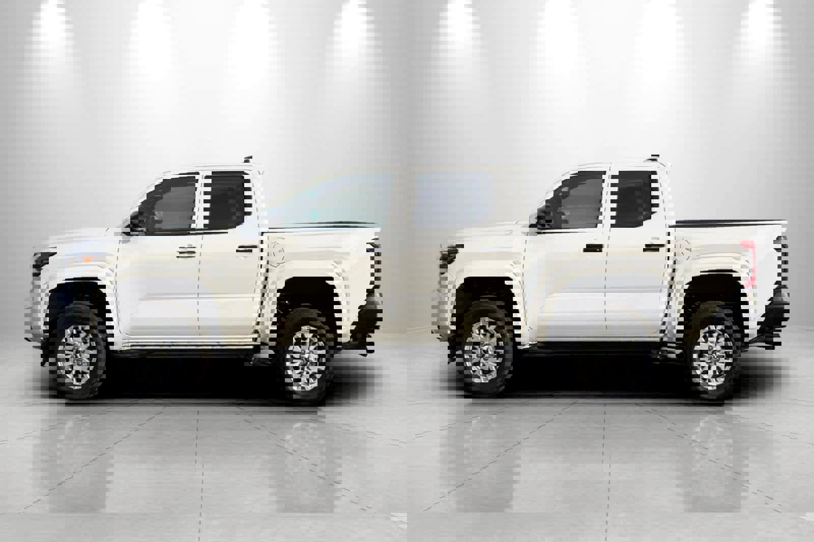 Used 2025 Toyota Tacoma SR w/ SR Upgrade Package image 5