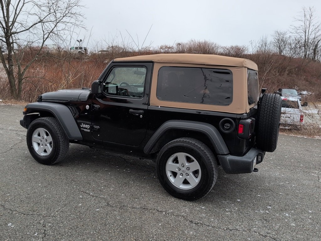 Used 2019 Jeep Wrangler Sport S image 4