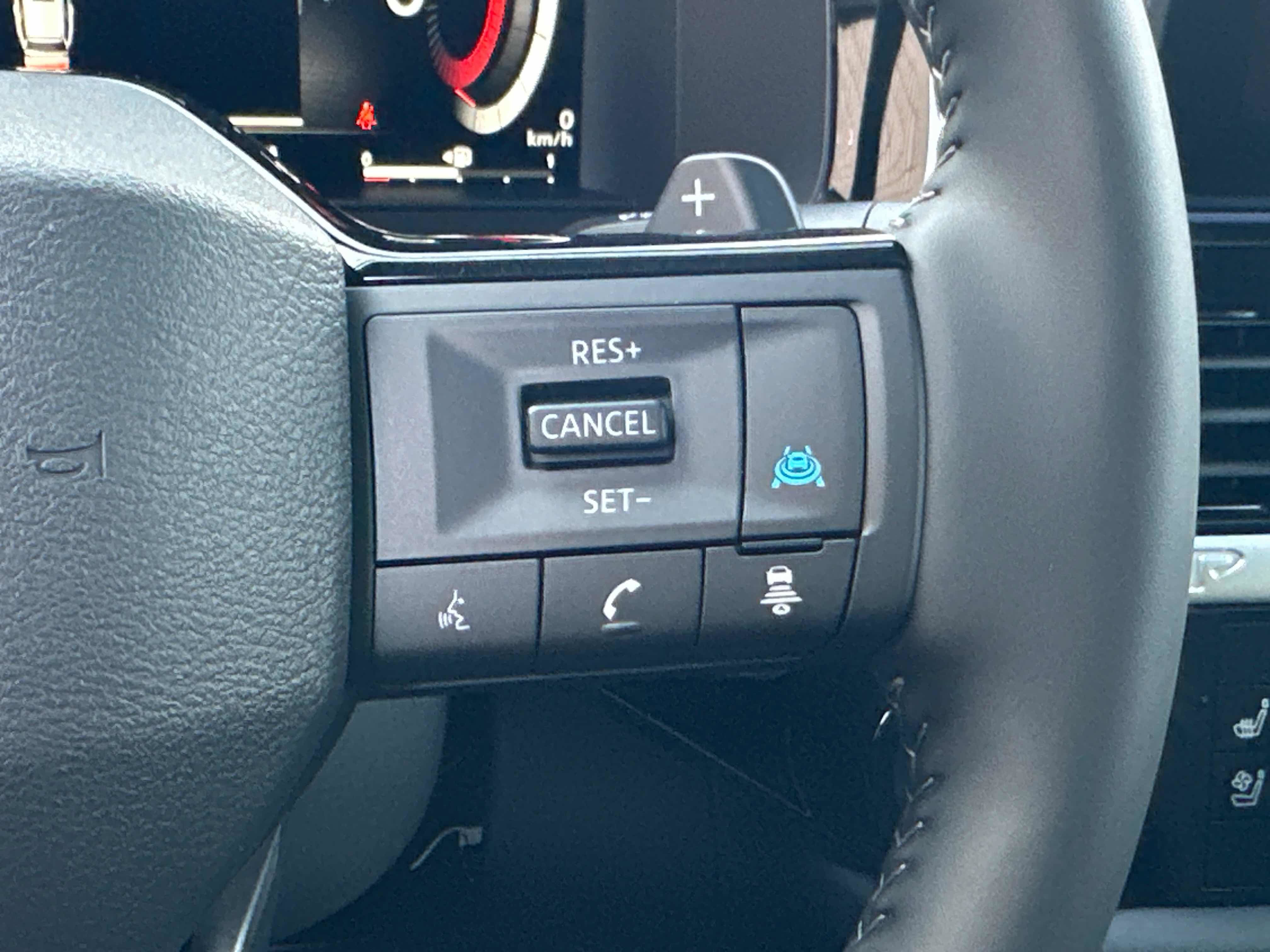 New 2026 Nissan Pathfinder Platinum AWD/4WD image 38