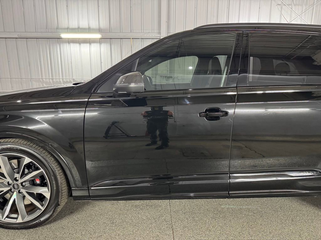 Used 2023 Audi SQ7 Prestige image 17