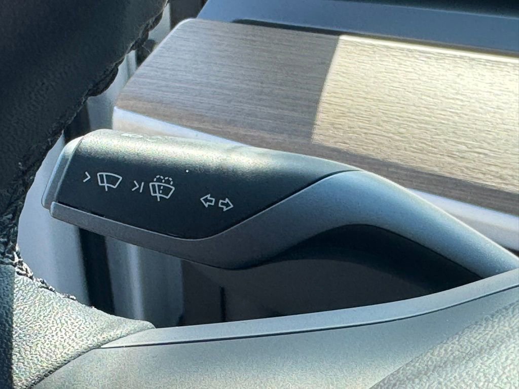 Used 2023 Tesla Model Y Long Range image 23