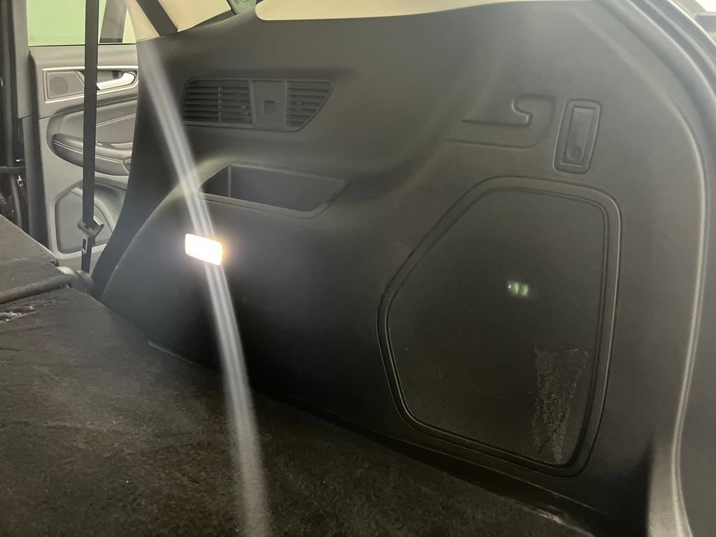 Used 2024 Ford Edge Titanium image 33