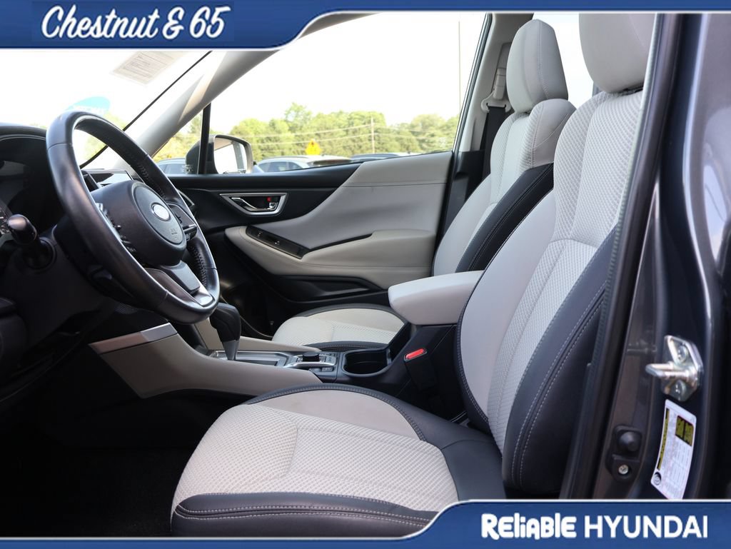 Used 2022 Subaru Forester Premium AWD/4WD image 24