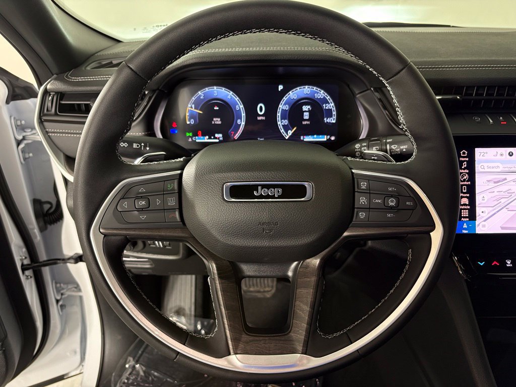 New 2027 Jeep Grand Cherokee Altitude AWD/4WD image 19