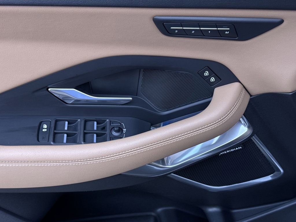 Used 2022 Jaguar E-PACE SE image 15