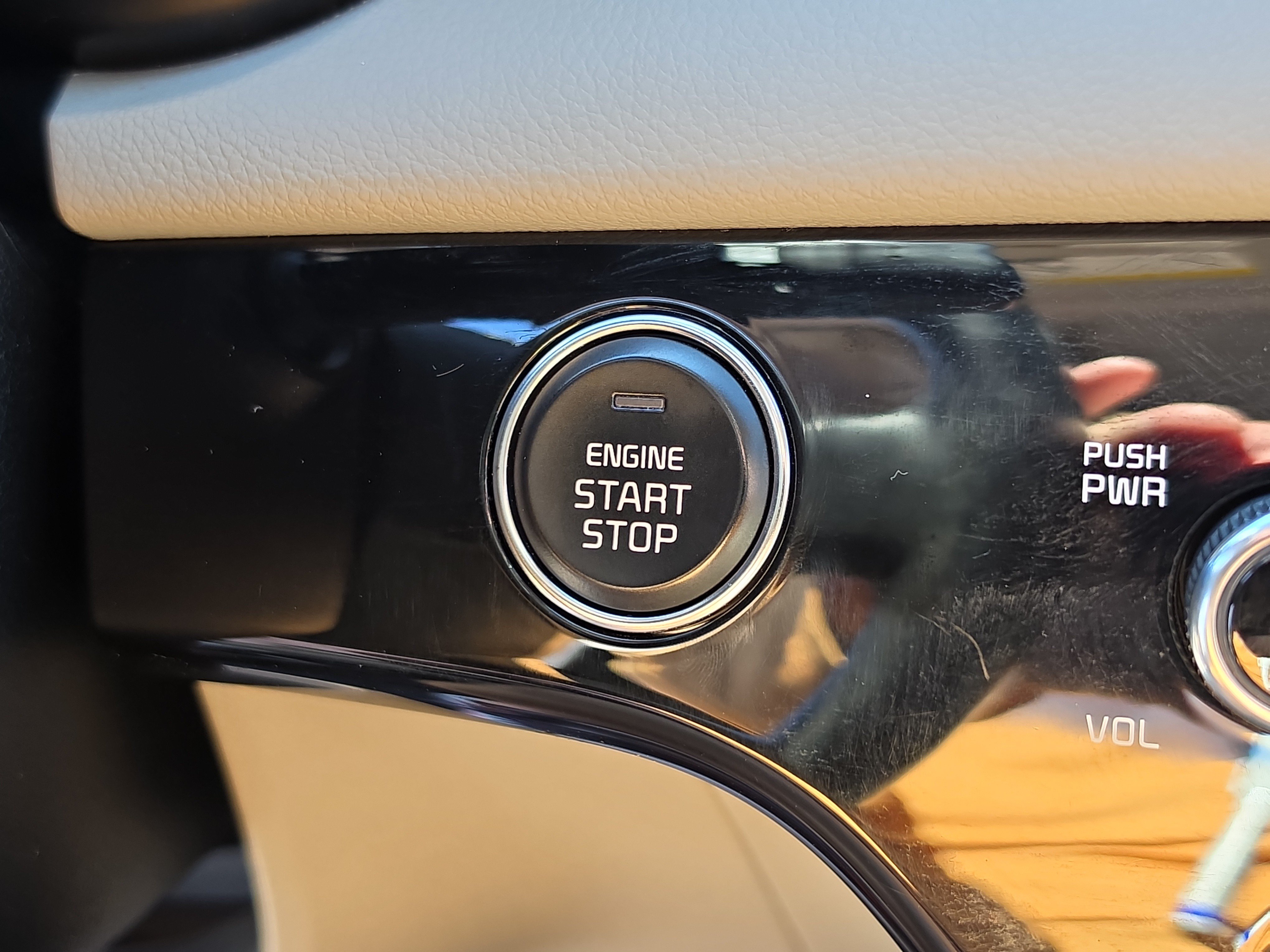 Certified 2022 Kia Sportage EX FWD image 28