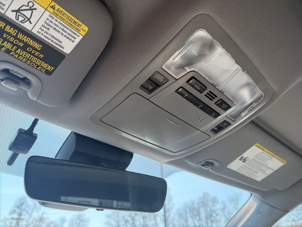 Certified 2018 Toyota Highlander XLE image 33