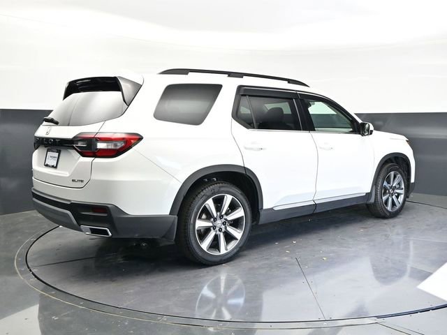 Used 2025 Honda Pilot Elite image 5