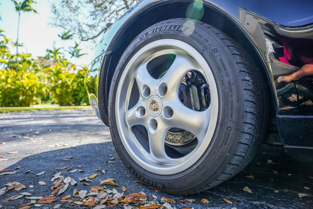 Used 1995 Porsche 911 Carrera image 75