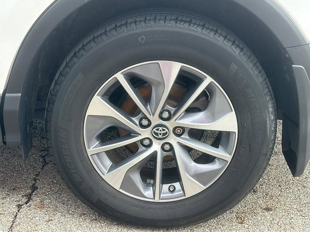 Certified 2018 Toyota RAV4 XLE w/ Protection Package image 28