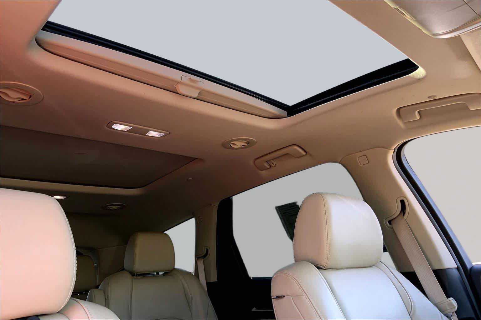 Used 2019 Buick Enclave Premium w/ Experience Buick Package AWD/4WD image 13