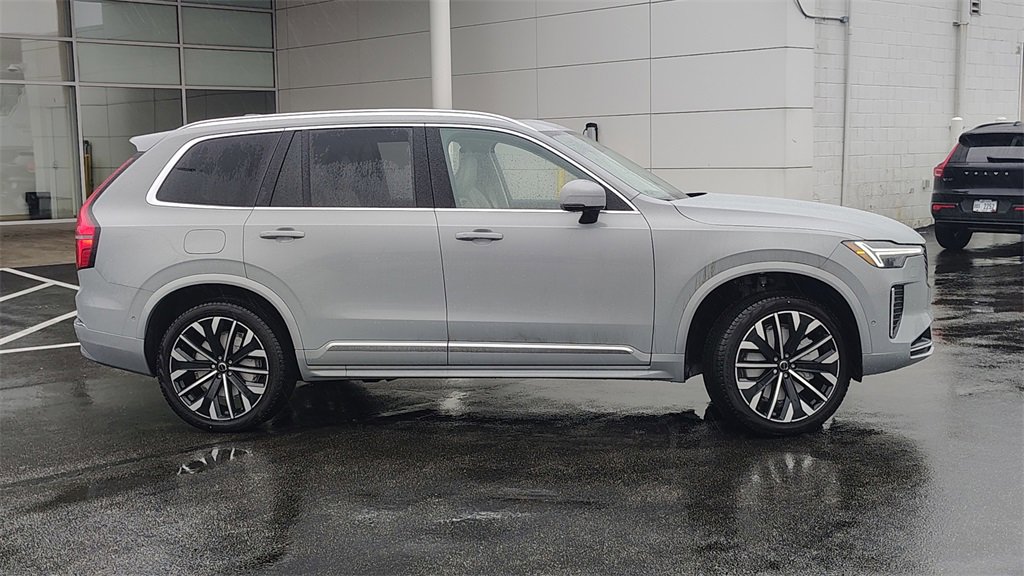 New 2026 Volvo XC90 T8 Ultra w/ Protection Package Premier image 2