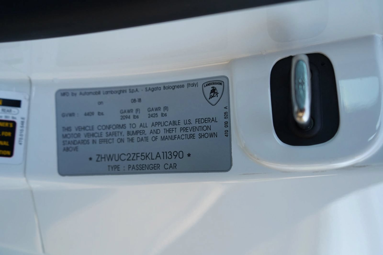 Used 2019 Lamborghini Huracan LP 580-2 RWD image 10