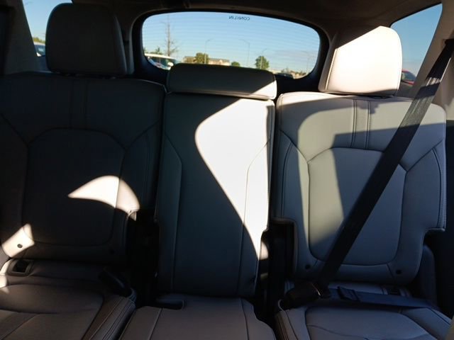 New 2025 Honda Pilot Touring image 23