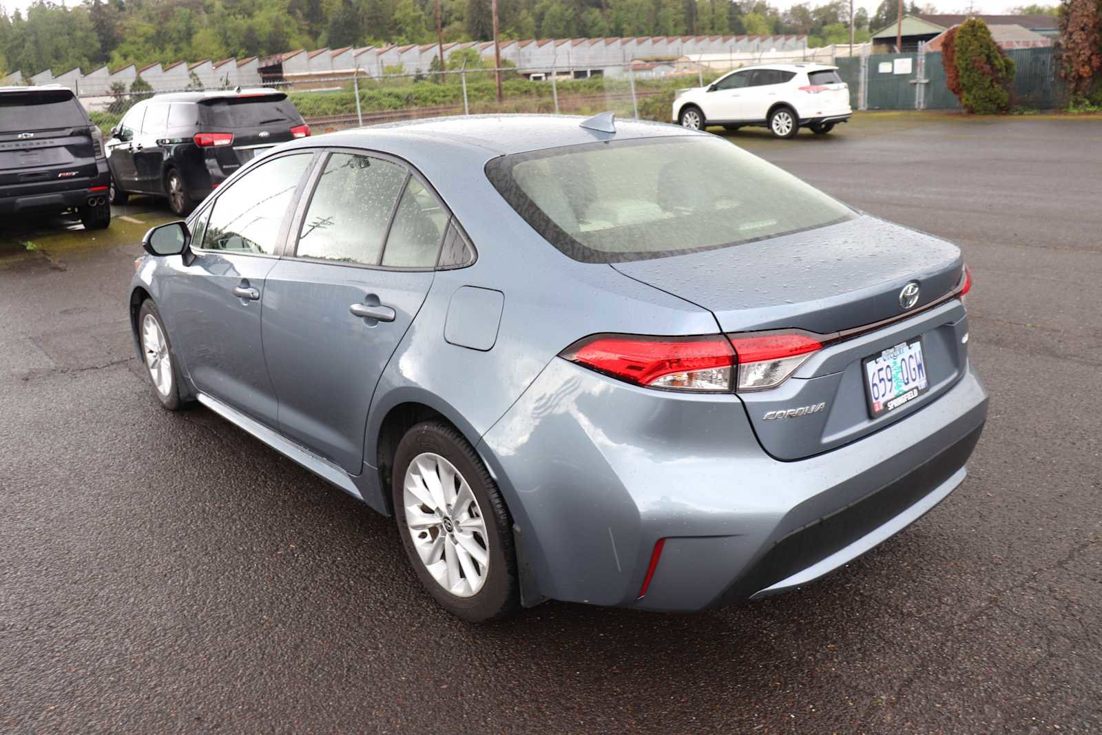 Used 2020 Toyota Corolla LE w/ LE Premium Package image 7