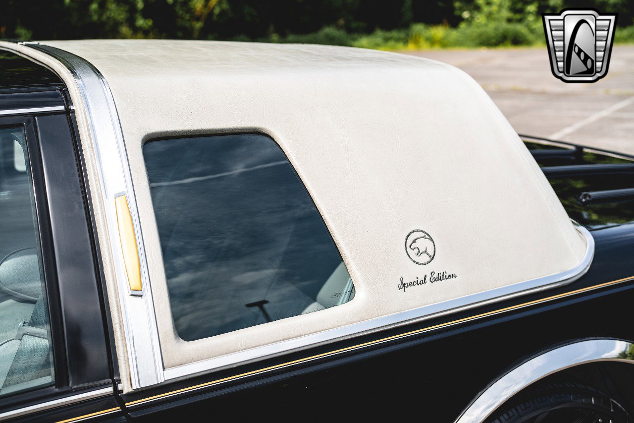 Used 1995 Mercury Cougar XR7 image 12