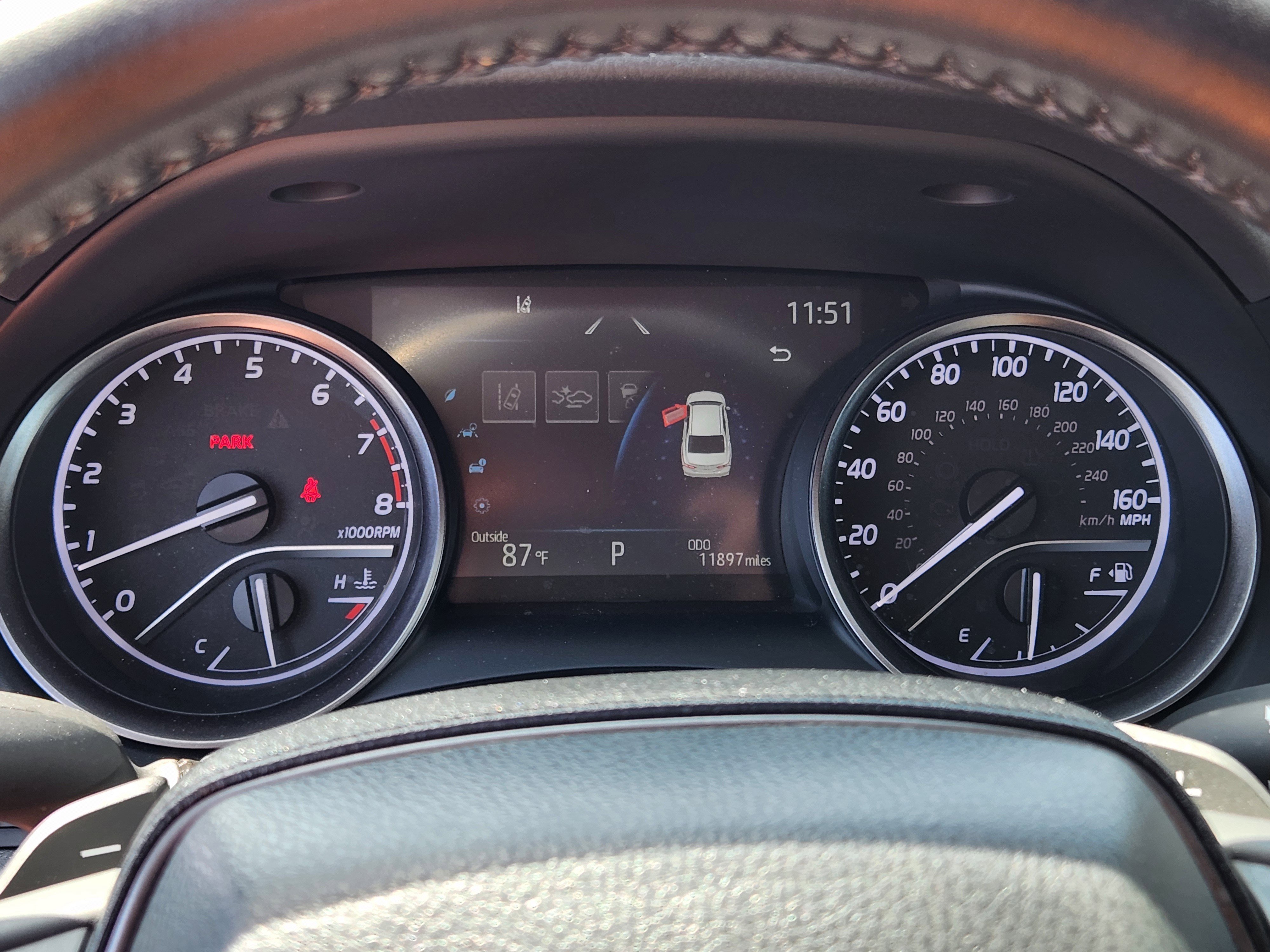 Used 2023 Toyota Camry SE image 19