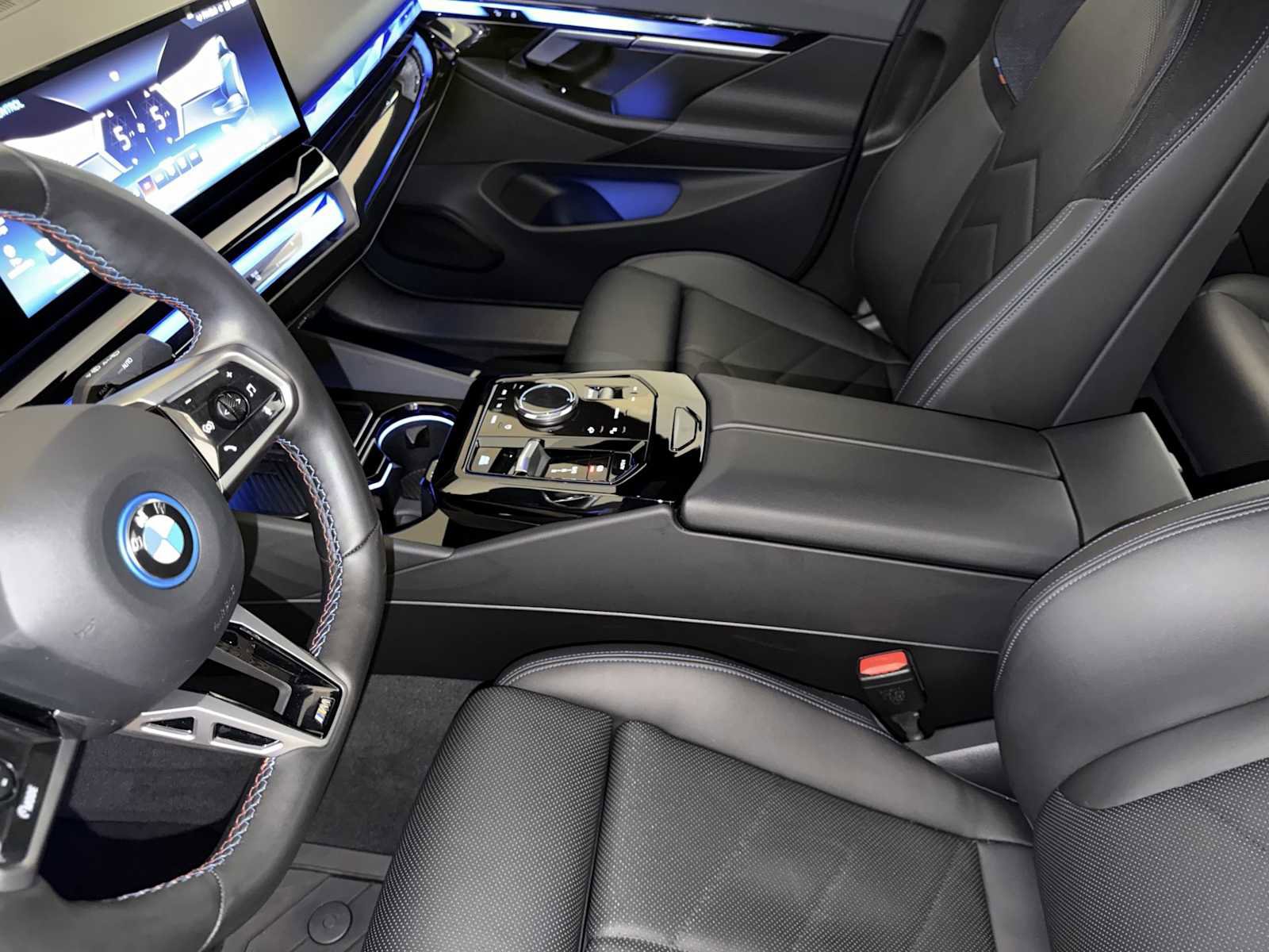 Used 2024 BMW i5 M60 w/ Premium Package image 19